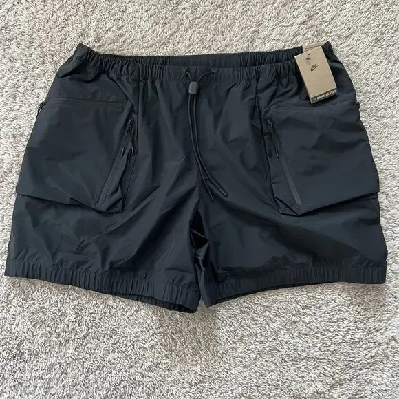 Nike Tech Storm Fit Cargo Lightweight Shorts Men's 2XL HJ2946-010 NWT $135